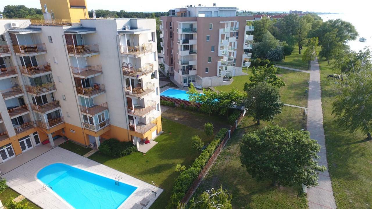 Viktoria Apartmanok Siofok Bagian luar foto