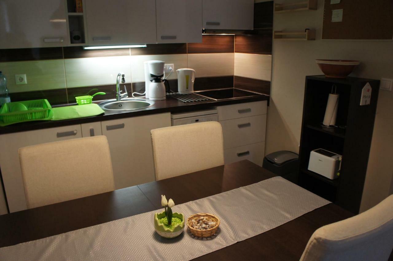 Viktoria Apartmanok Siofok Bagian luar foto