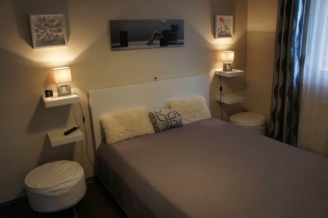 Viktoria Apartmanok Siofok Bagian luar foto